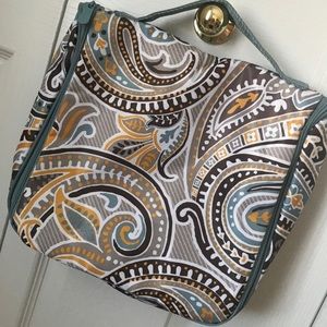 Thirty One Hanging Traveler Case